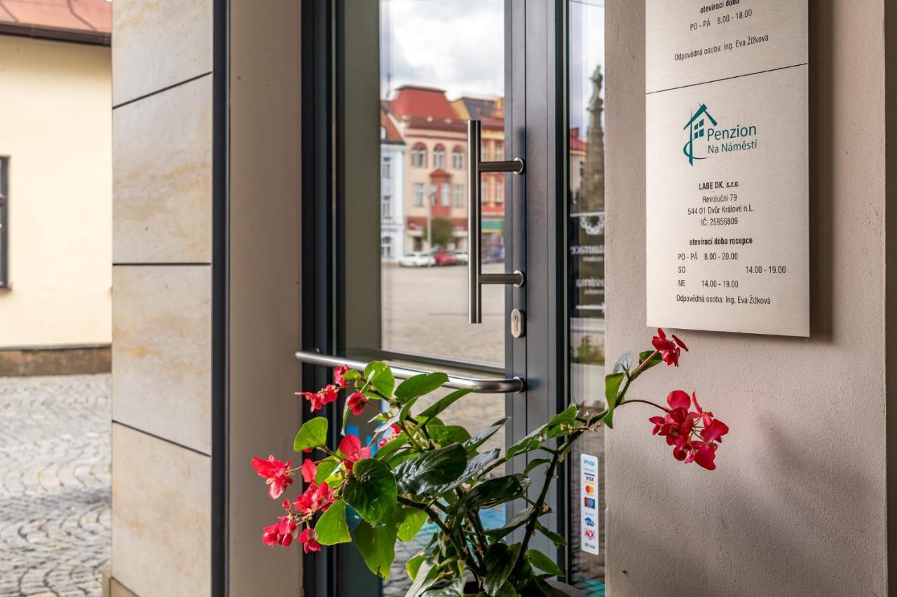 Penzion Na Namesti Dvůr Králové nad Labem Extérieur photo