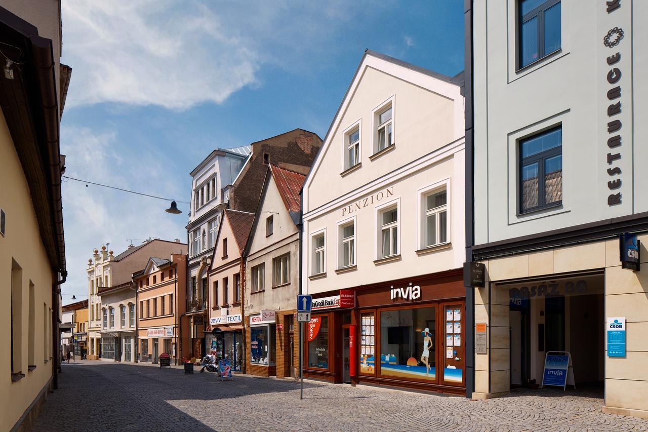 Penzion Na Namesti Dvůr Králové nad Labem Extérieur photo